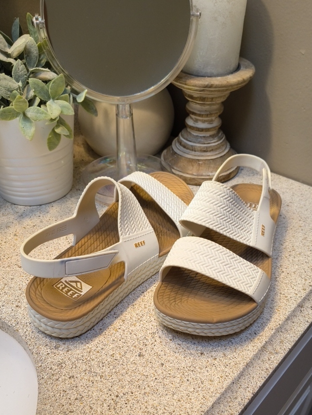 Reef Women’s Off White Dual-Strap Slingback Sandals - Picture 13 of 14